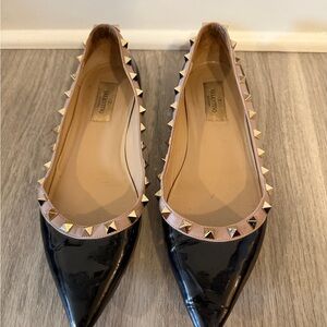 Valentino Rock Stud Ballet Black and Poudre Patent Flats